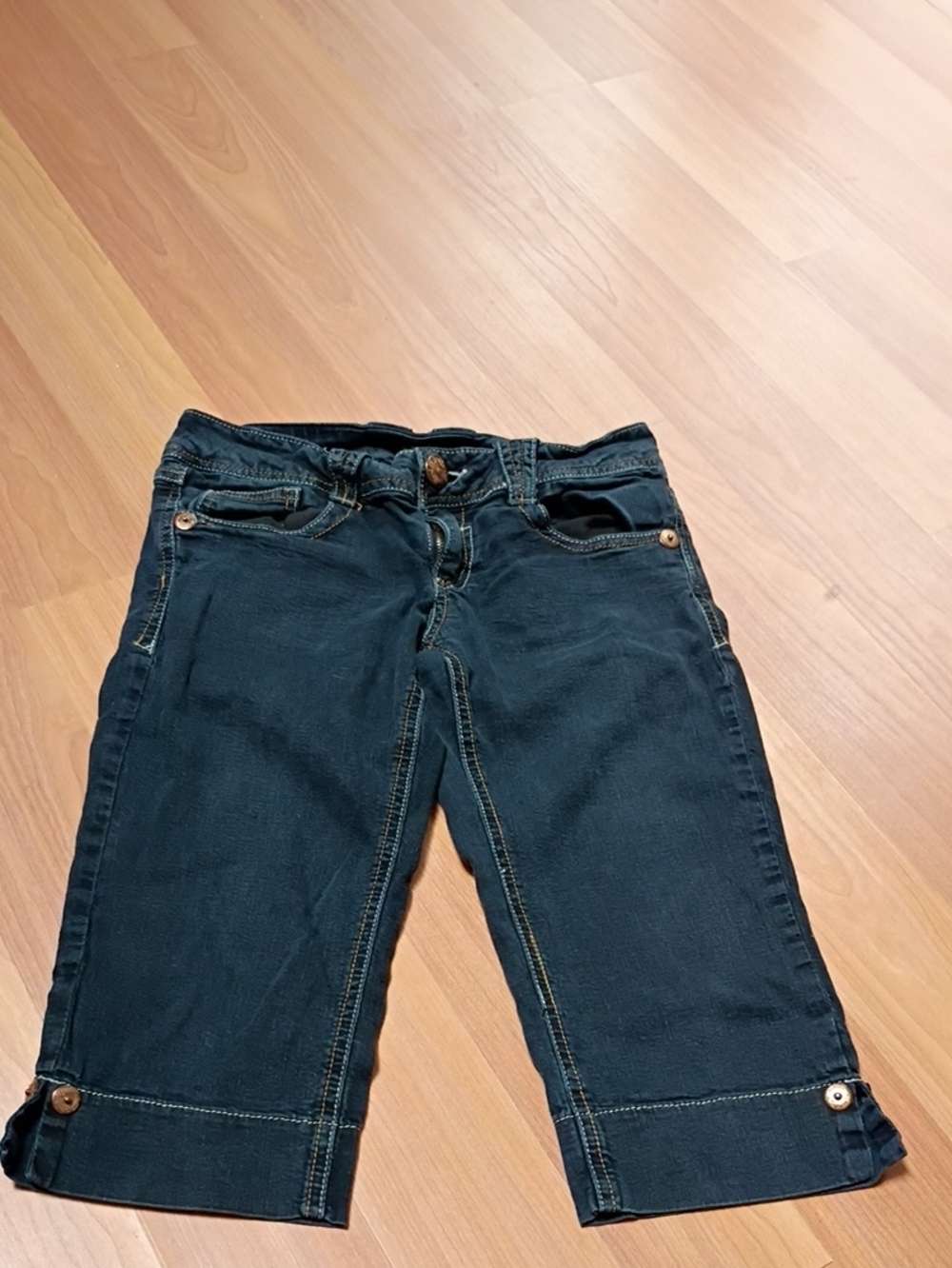 Rewind Dark Blue Cropped Capri Jeans